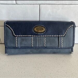Born Concept b.o.c. two-tone Blue Leather Tri-fold Card Wallet. 5.5"